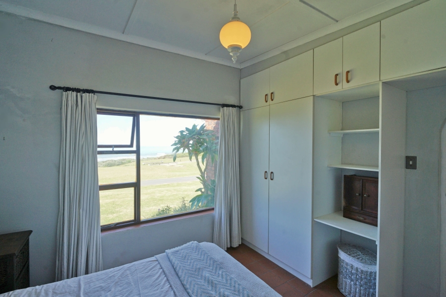 3 Bedroom Property for Sale in Winterstrand Eastern Cape